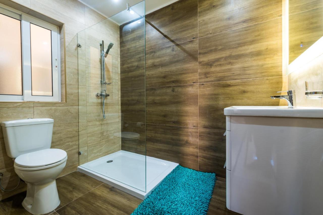 Sh6A- Qawra Prime Location 2 Bedroom Apartment San Pawl il-Baħar Kültér fotó