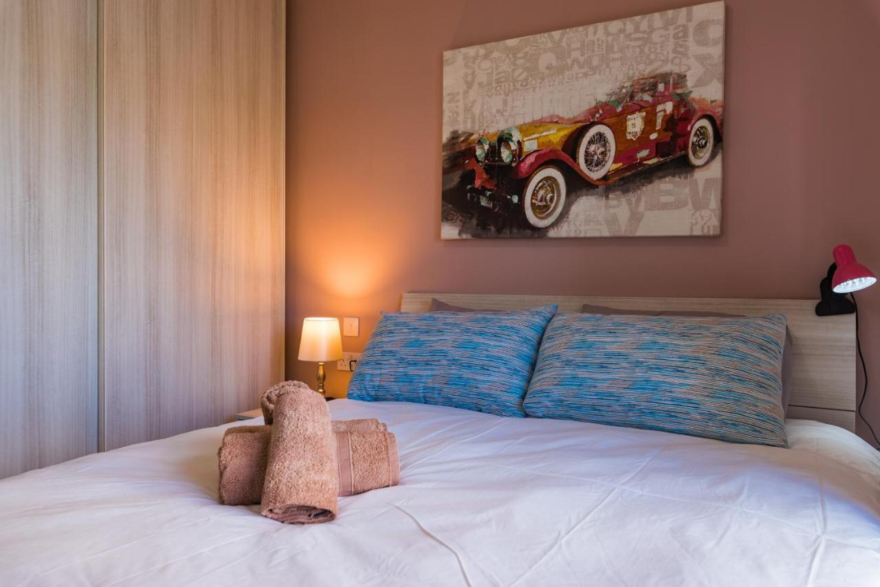 Sh6A- Qawra Prime Location 2 Bedroom Apartment San Pawl il-Baħar Kültér fotó
