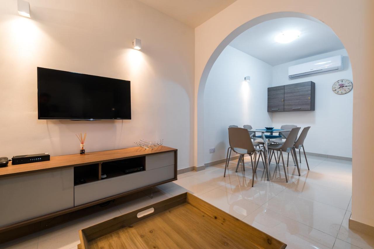 Sh6A- Qawra Prime Location 2 Bedroom Apartment San Pawl il-Baħar Kültér fotó